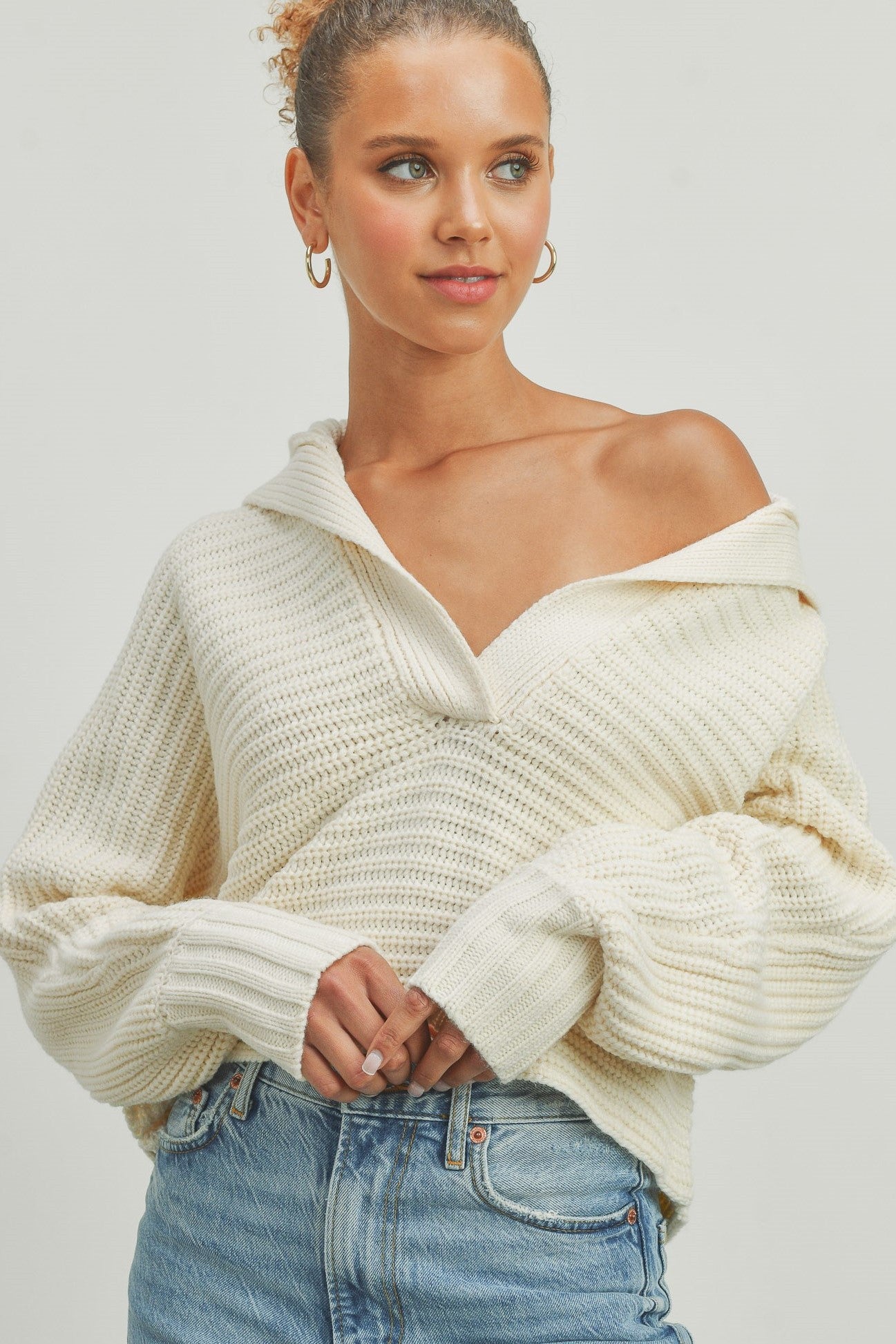 Drama Drama Collar Sweater